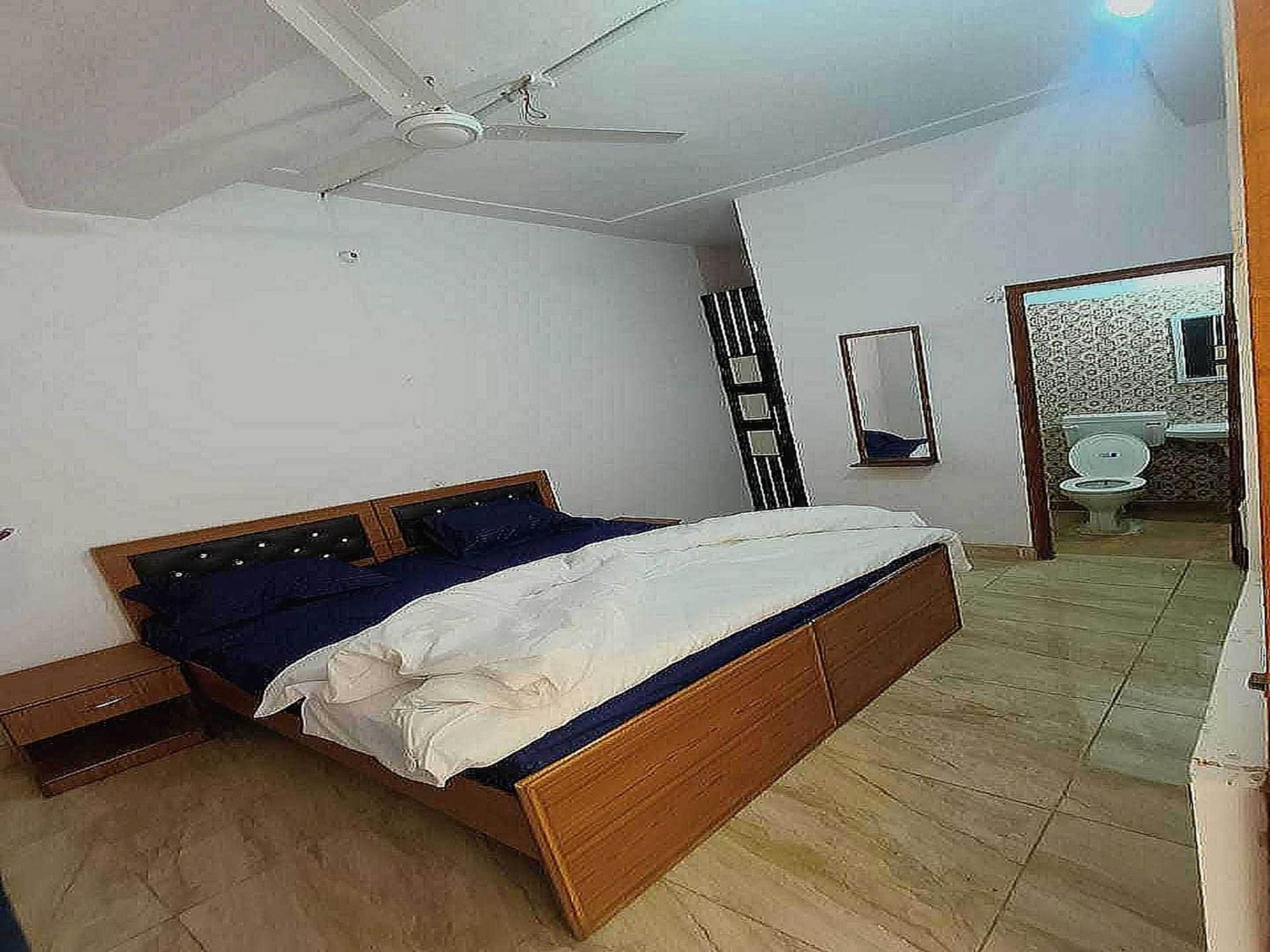 Pop New Hotel Hometown Dadri Экстерьер фото